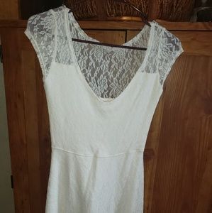EUC Hollister Size XS White Lace Dress